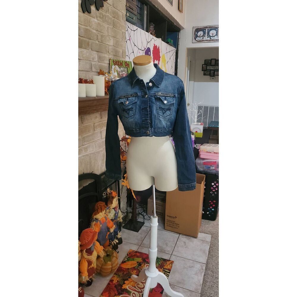 NWOT CREST DENIM JACKET
